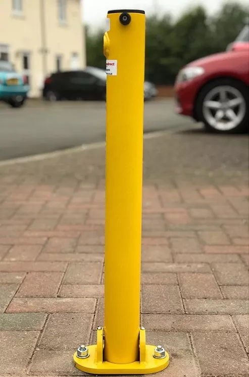 Premier Versatile Fold-Down Parking Posts