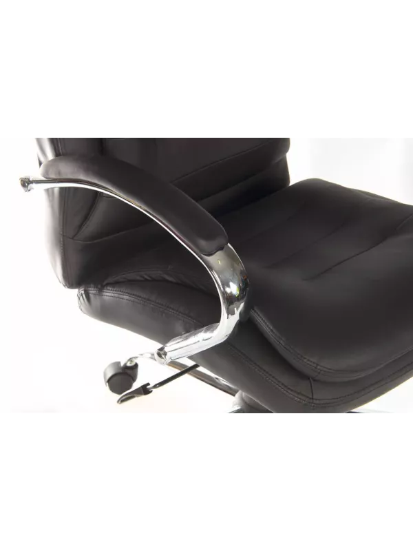 Teknik Goliath Light Executive Chair with Luxurious Bonded Leather