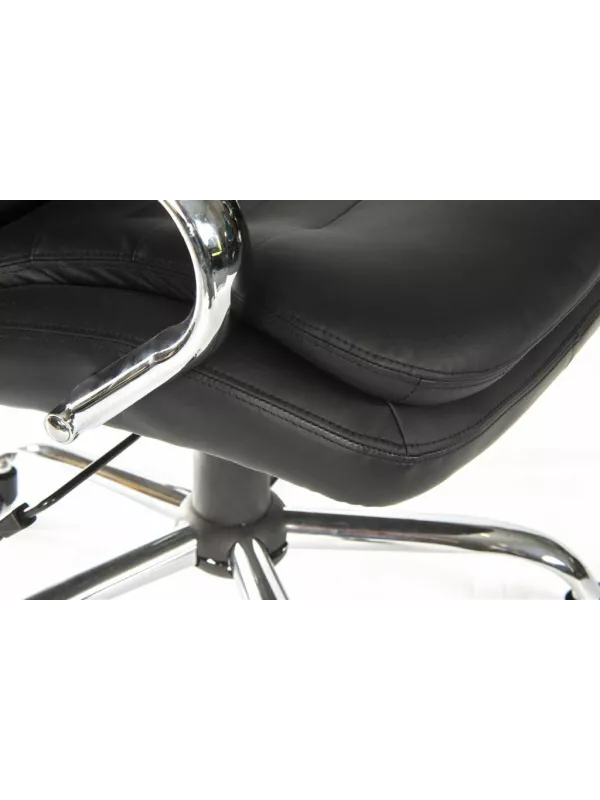 Teknik Goliath Light Executive Chair with Luxurious Bonded Leather
