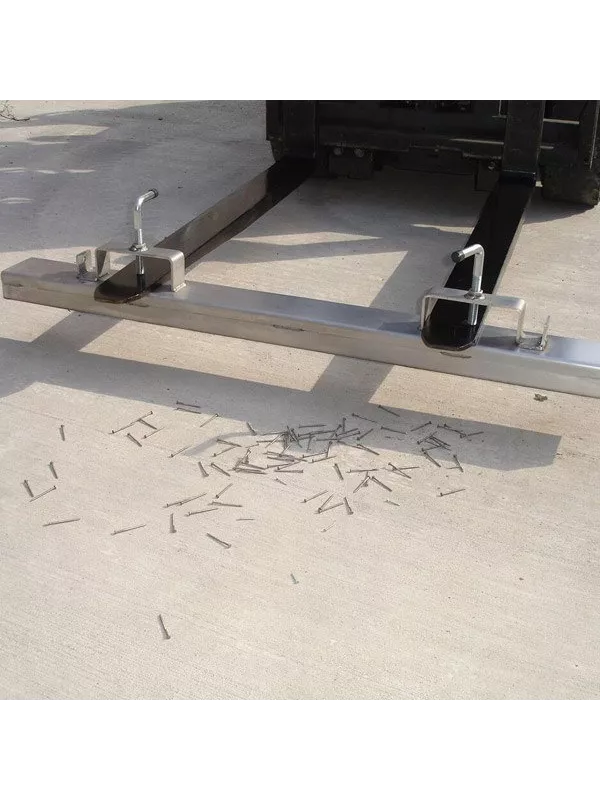 Invicta Fork Mounted Magnet