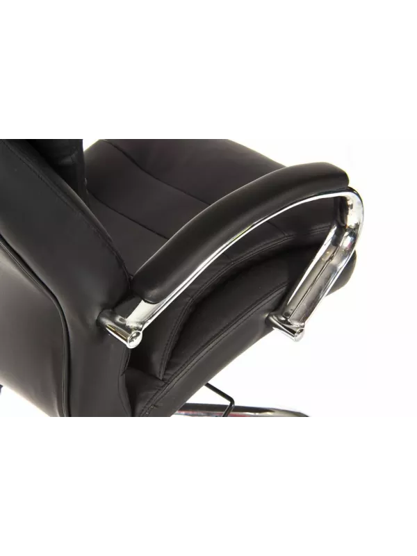 Teknik Goliath Light Executive Chair with Luxurious Bonded Leather
