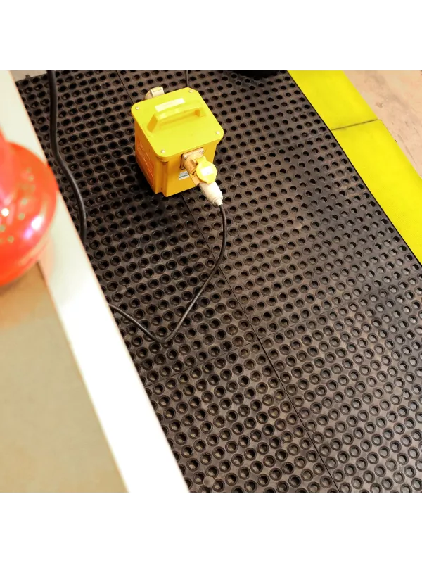Tough Deck Interlocking Workplace Tile