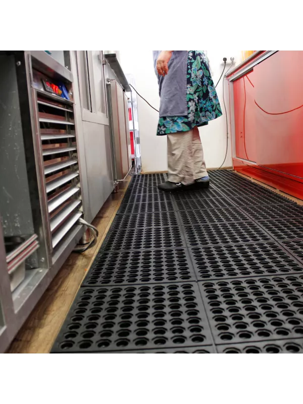 Fatigue-Step Nitrile Interlocking Anti-Fatigue Tile