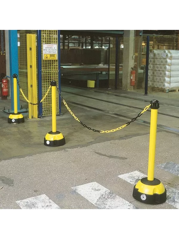 TRAFFIC-LINE Hi-Vis Chain Post with Fillable Base