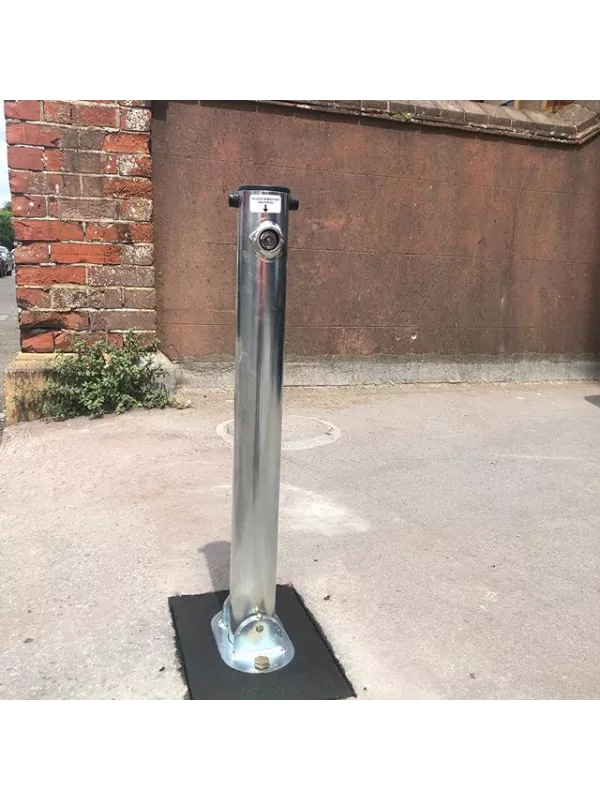 Premier Versatile Fold-Down Parking Posts