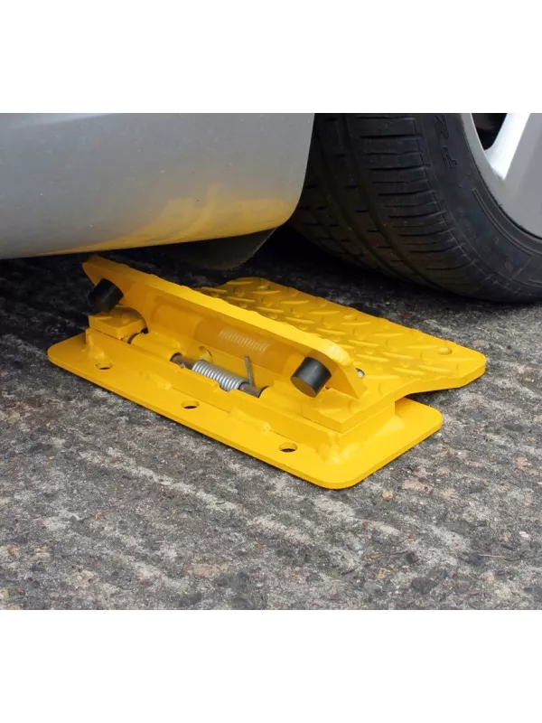 One‑Way Flow Plate – Traffic Direction Control