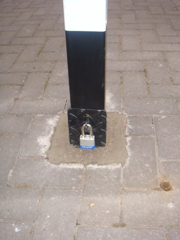 Premier Removable Security Posts