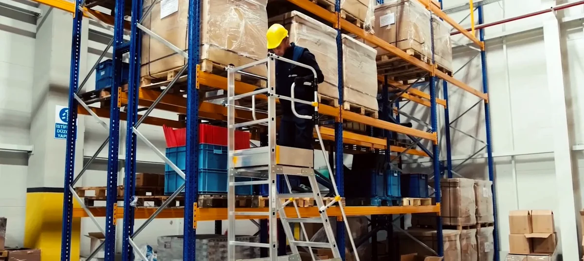 Warehouse access equipment with mobile steps used for picking and stock access